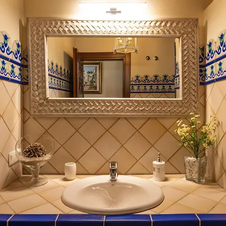 Villa Viewpoint: Private Pool Sleeps 6 Views