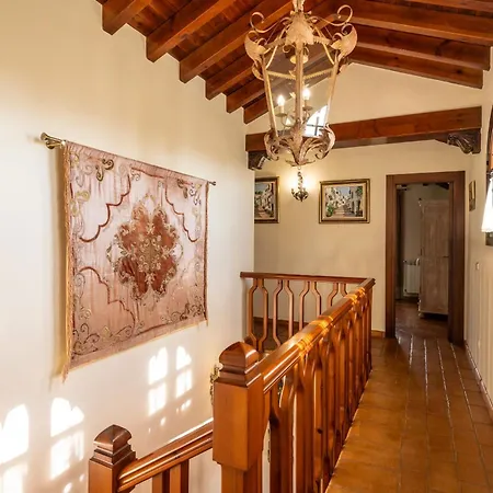 Villa Viewpoint: Private Pool Sleeps 6 Views Frigiliana